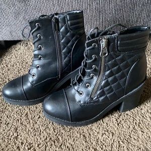 Rampage boots size 8